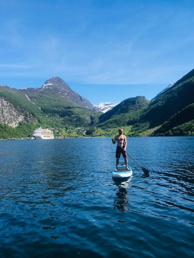 Solhaug Fjordcamping Villa Geiranger Exterior foto